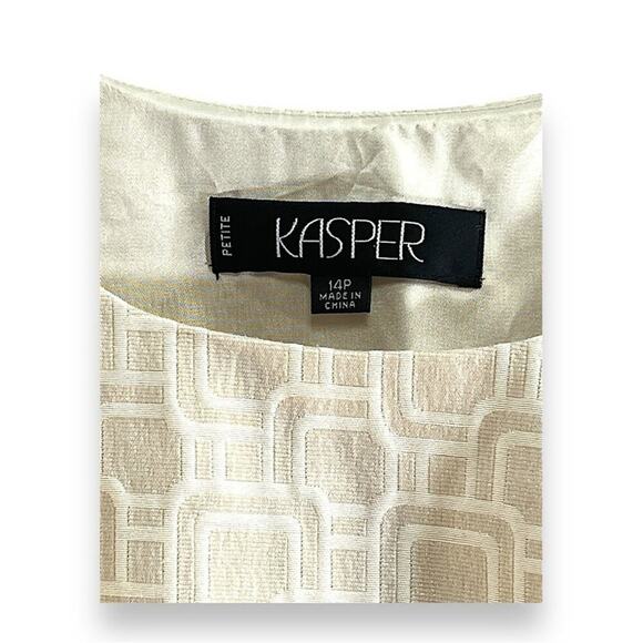 KASPER Sleeveless Cropped Top in a Geometric Pattern Light Beige & Ivory SZ 14P - Picture 10 of 13